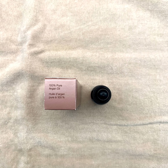 Josie Maran 100% Pure Aragan Oil - Picture 6 of 6